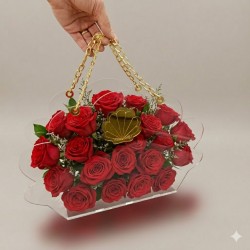 Gold Zincir Detaylı Bulut Şeffaf Pleksi  Çanta 